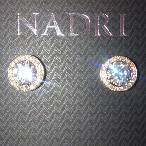 🆕NADRI Round  HALO Crystal Gold Studs 1/2” NEW